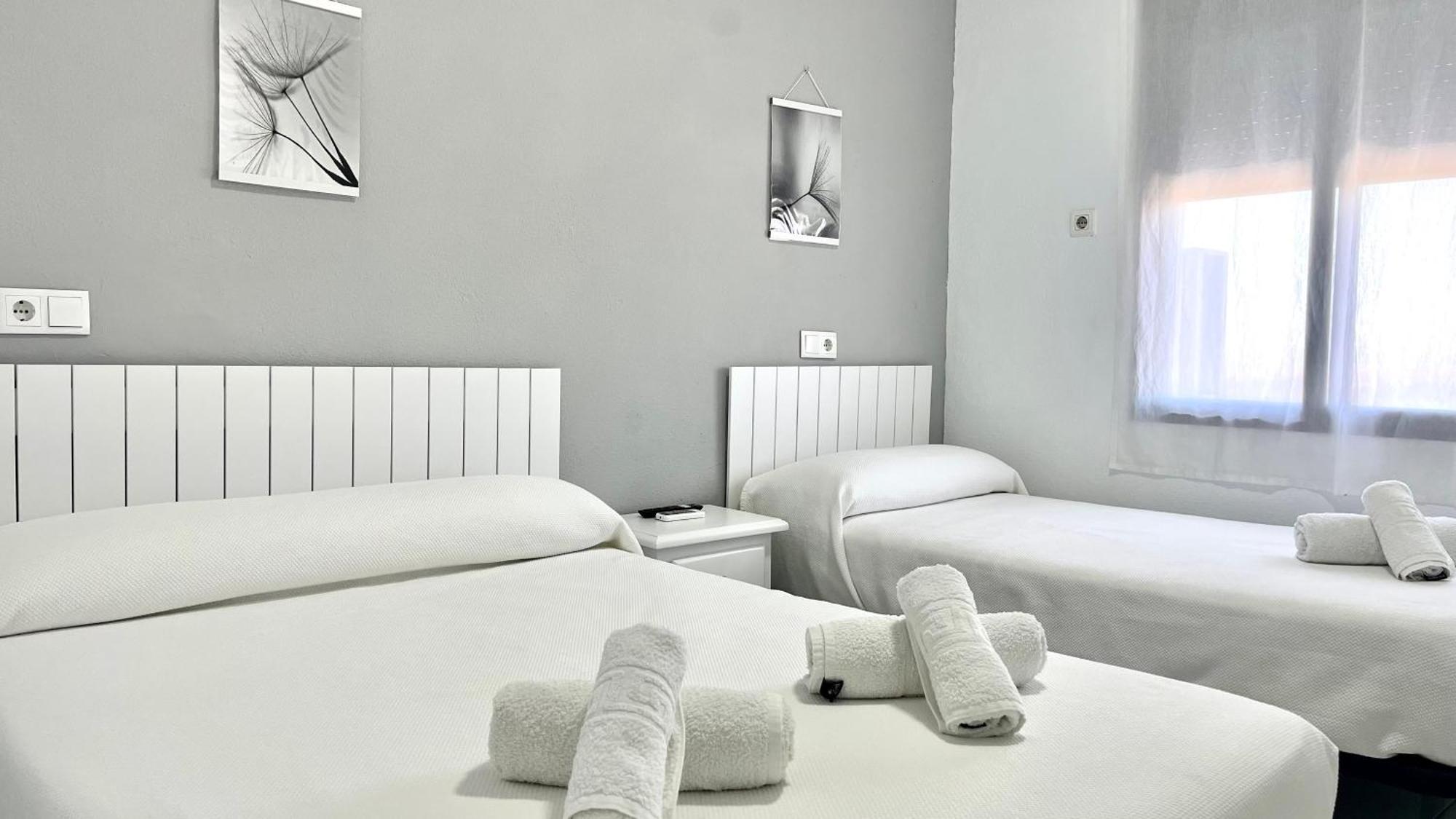 Hostal Carlos III Aldea Quintana Εξωτερικό φωτογραφία